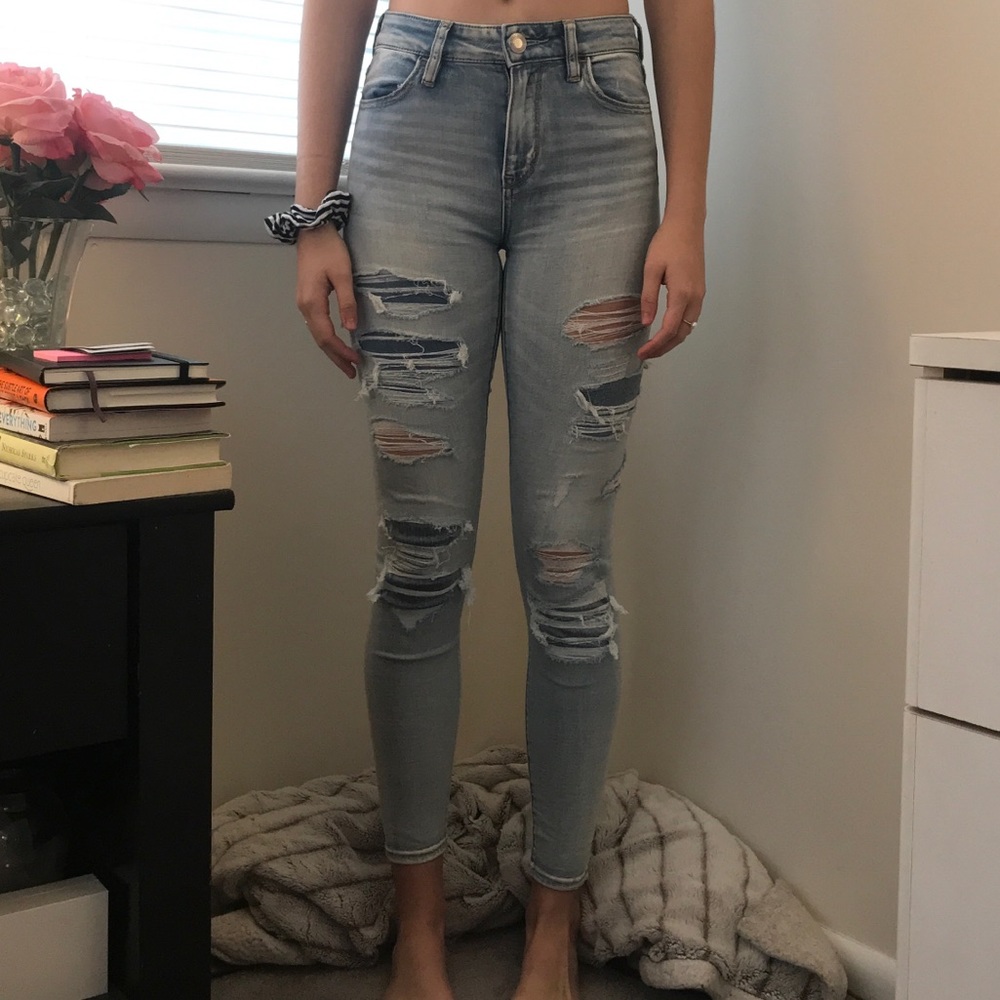 American Eagle Ripped Light Wash Jeans
